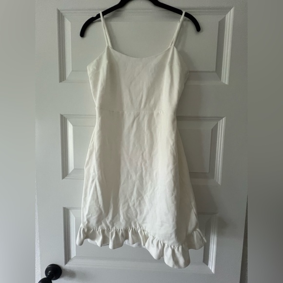 WHITE RUFFLED DRESS - Picture 5 of 5